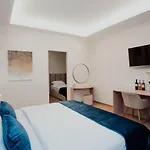 切萨雷卡瓦列里套房旅馆 招待所 4*