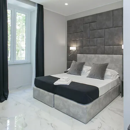 Cesare Ai Cavalieri Konukevi Roma