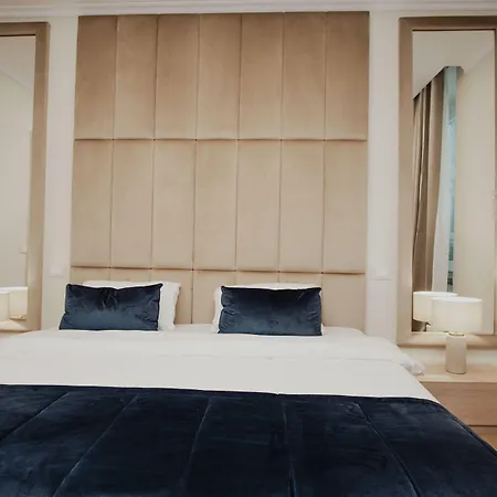 切萨雷卡瓦列里套房旅馆