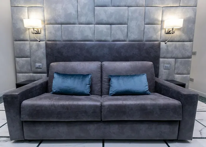 切萨雷卡瓦列里套房旅馆