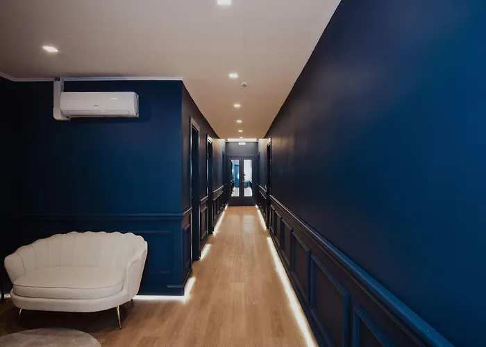 切萨雷卡瓦列里套房旅馆