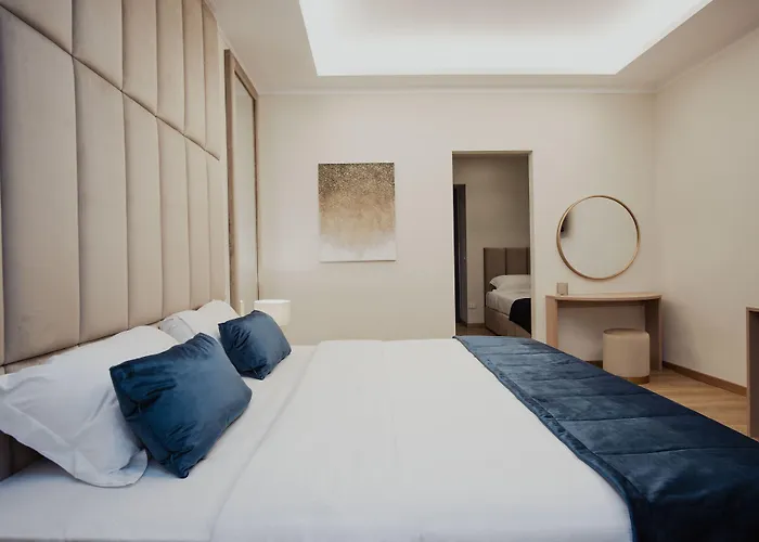 切萨雷卡瓦列里套房旅馆 招待所 4*