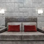 Affittacamere Cesare Ai Cavalieri 4*