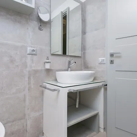 Cesare Ai Cavalieri ローマ